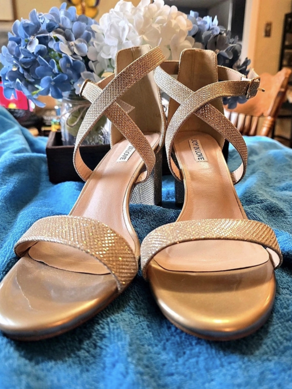 Glitter Strappy Heels in Gold Like New